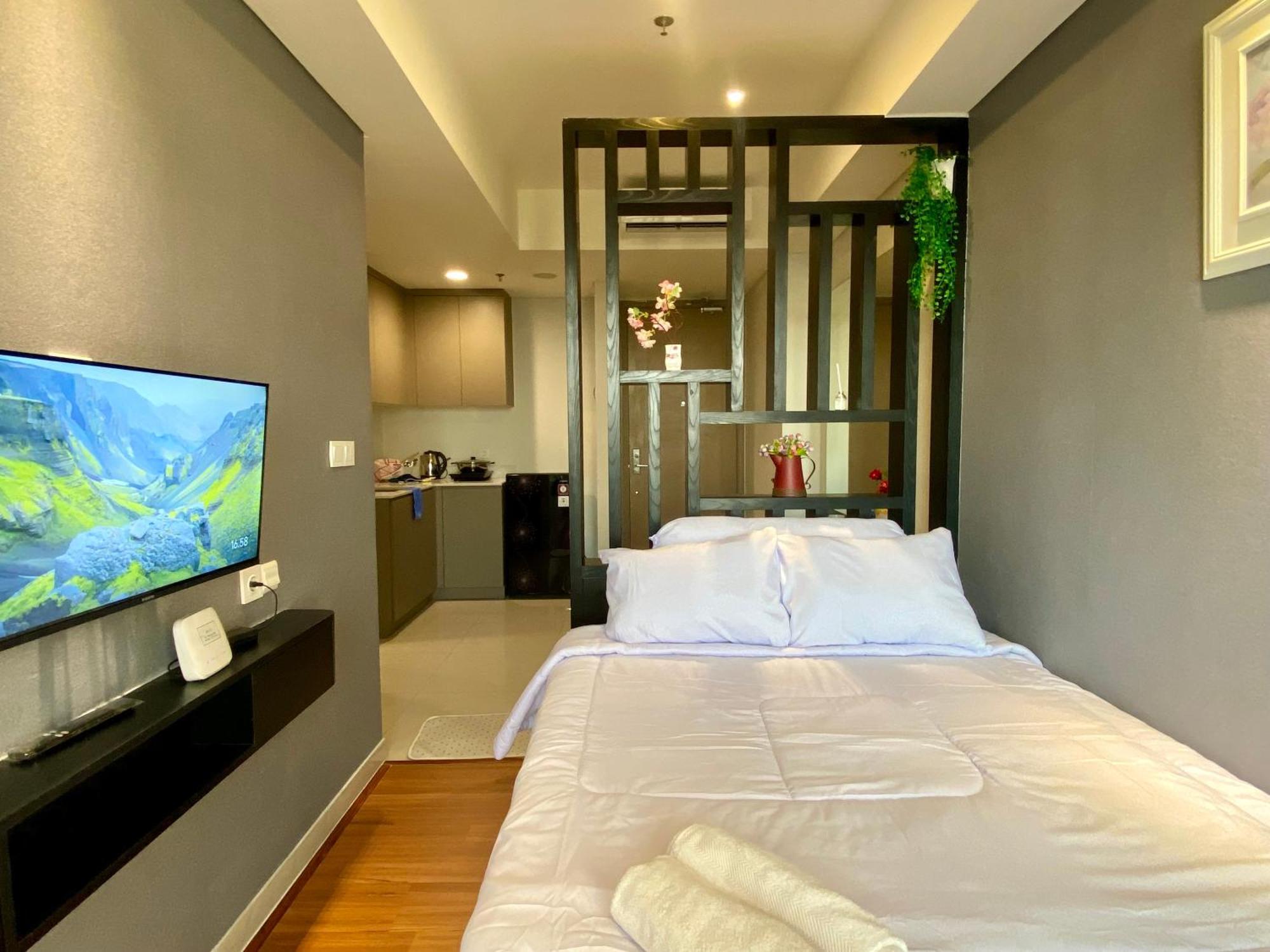 Comfort And Luxury Private Room At Goldcoast Pik Jakarta Exterior photo