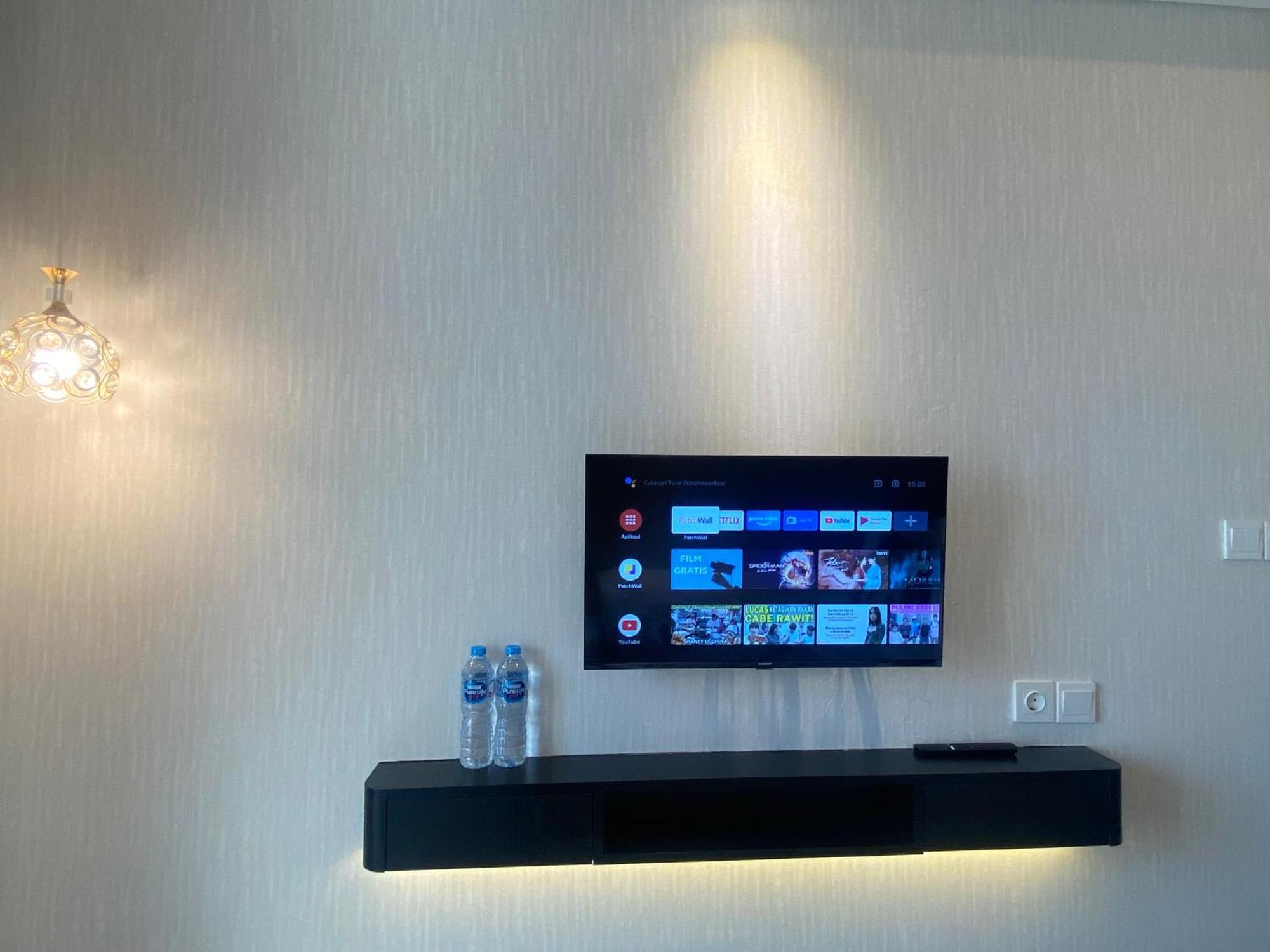 Comfort And Luxury Private Room At Goldcoast Pik Jakarta Exterior photo