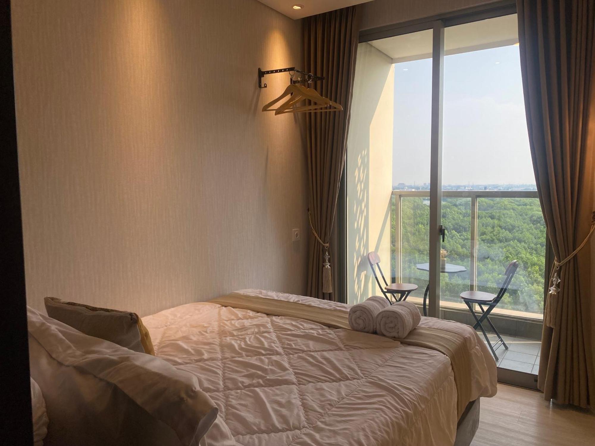 Comfort And Luxury Private Room At Goldcoast Pik Jakarta Exterior photo