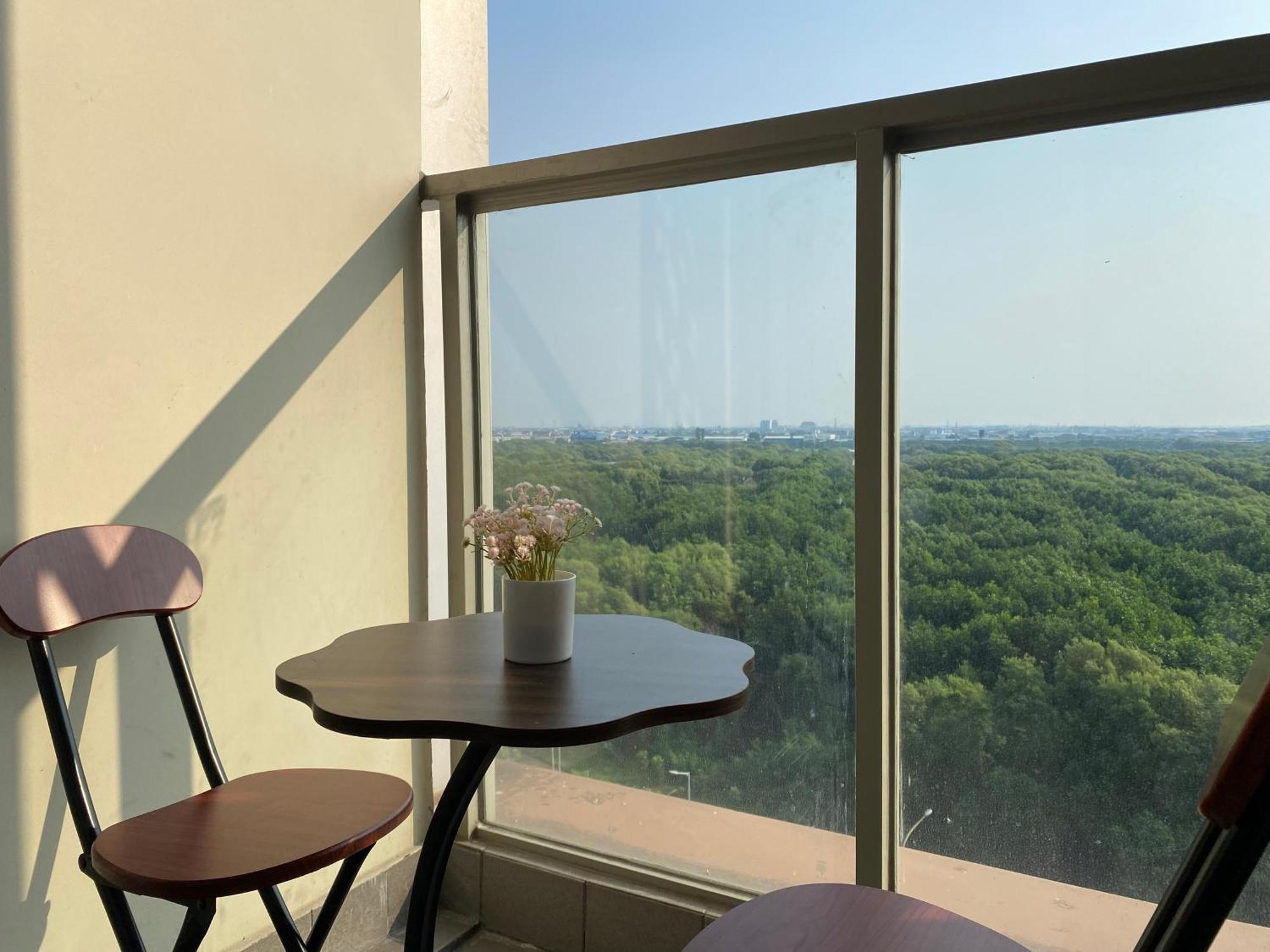 Comfort And Luxury Private Room At Goldcoast Pik Jakarta Exterior photo
