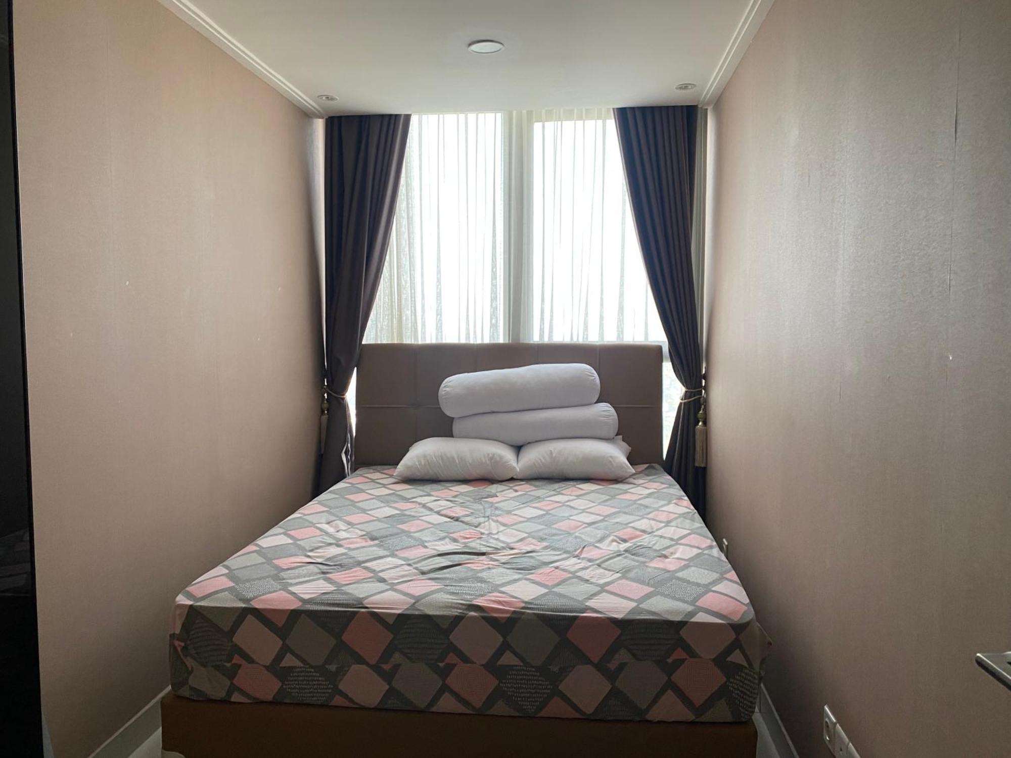 Comfort And Luxury Private Room At Goldcoast Pik Jakarta Exterior photo